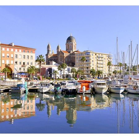 Entre Mer Et Centre-Ville: Charmant Et Lumineux T1 Saint-Raphaël Exteriör bild